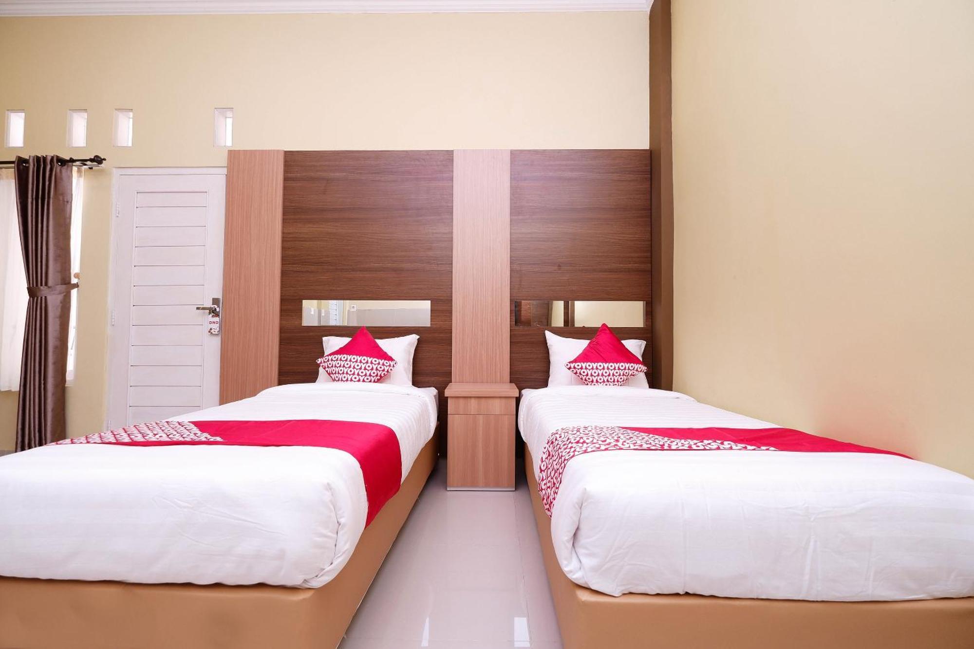 Super Oyo 1506 Shabrina 2 Syariah Hotel Surakarta  Luaran gambar